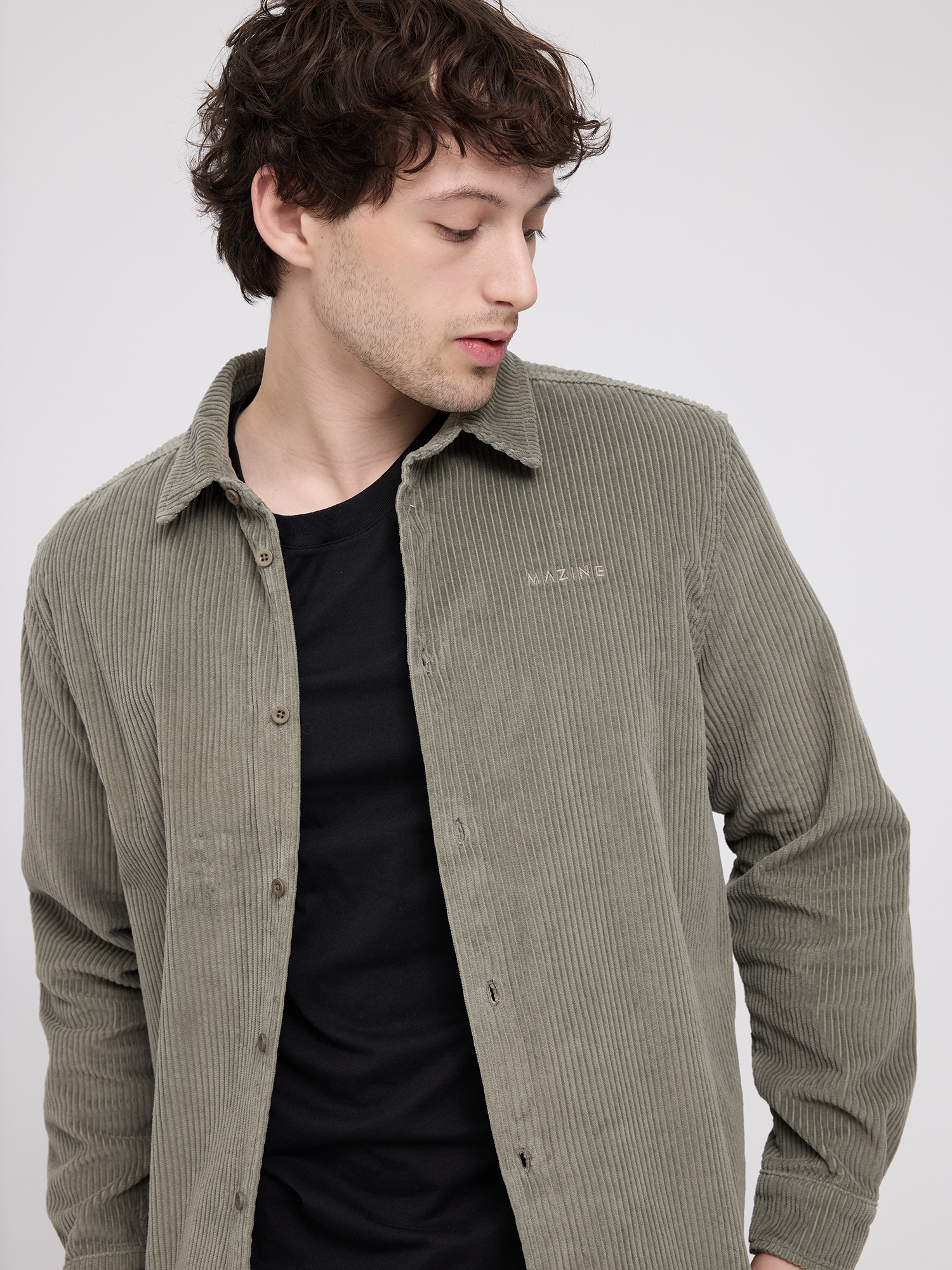 26302546_wide-corduroy-shirt_light-bottle_05
