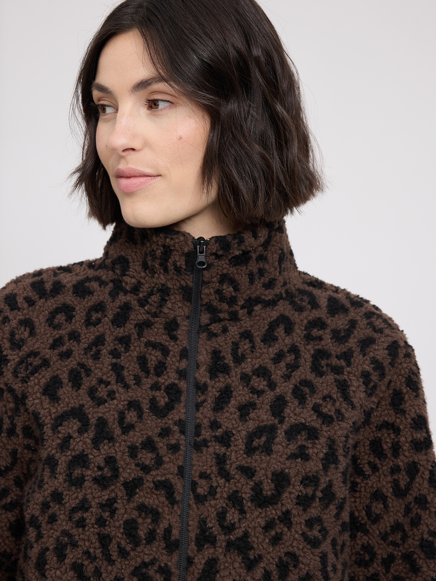 26331463_printed-teddy-fleece-jacket_choclate-brown-printed_03