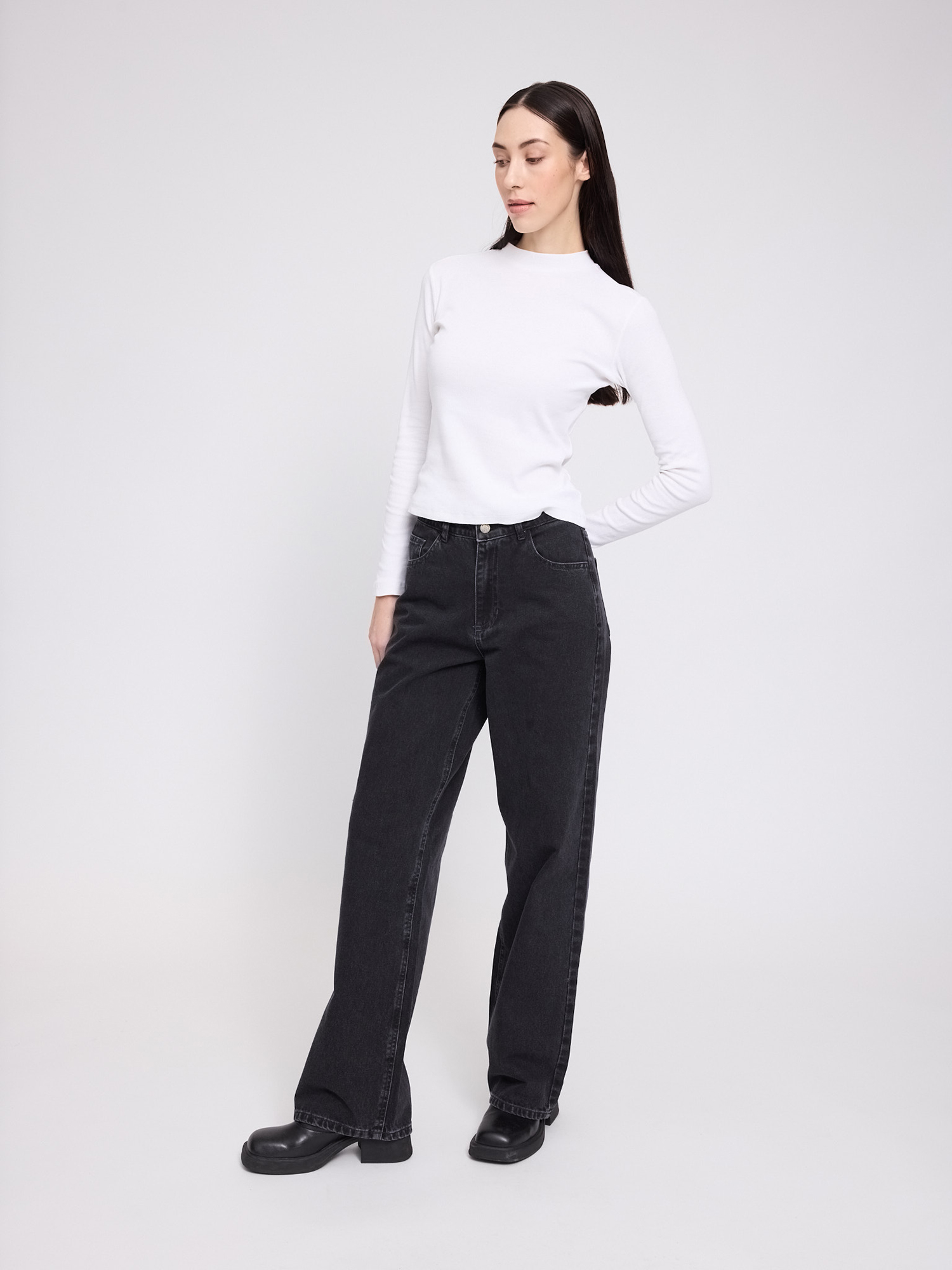 26336260_wide-leg-denim-pants_dark-grey_06