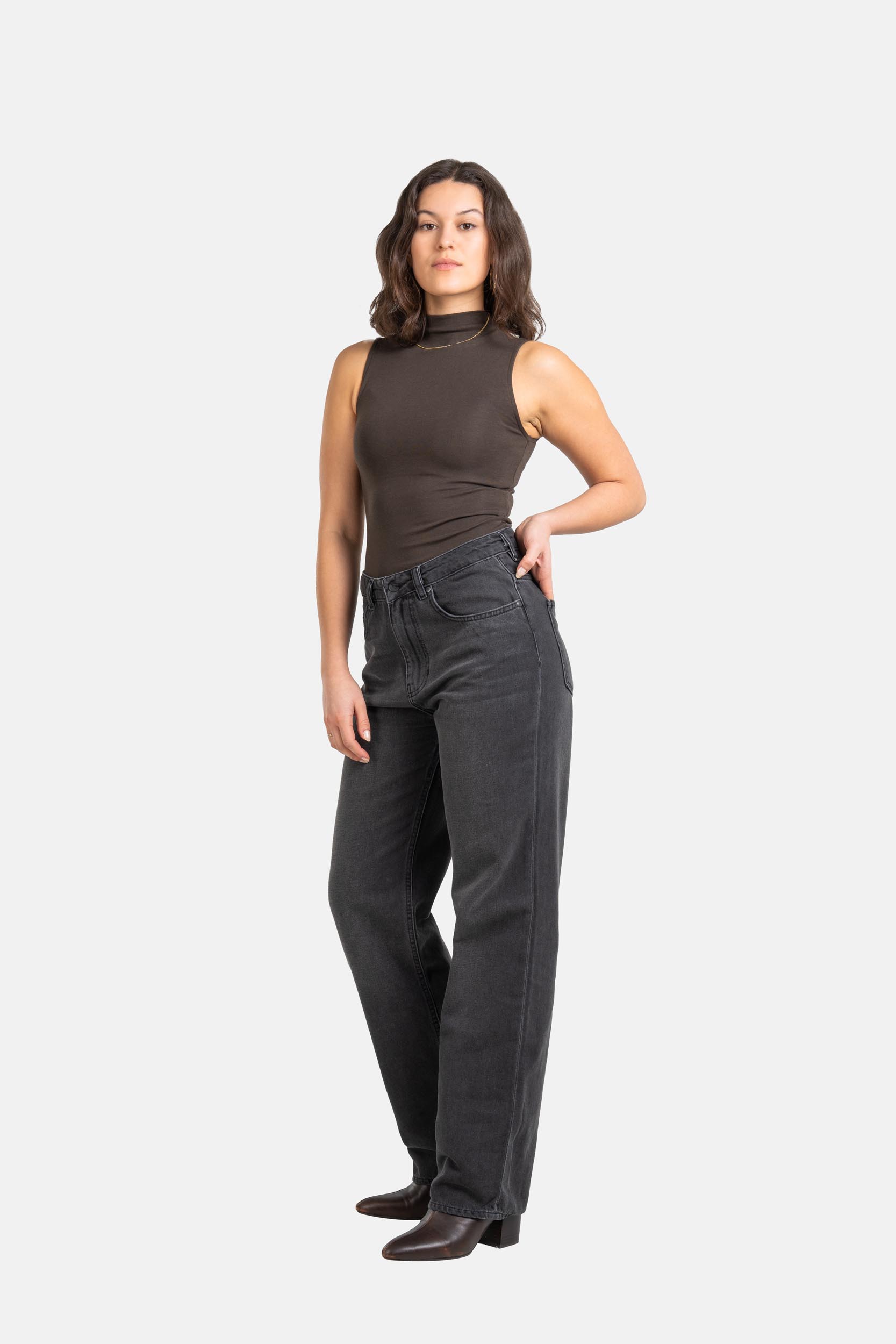 3-2108-002-02-139-dark-grey-stone