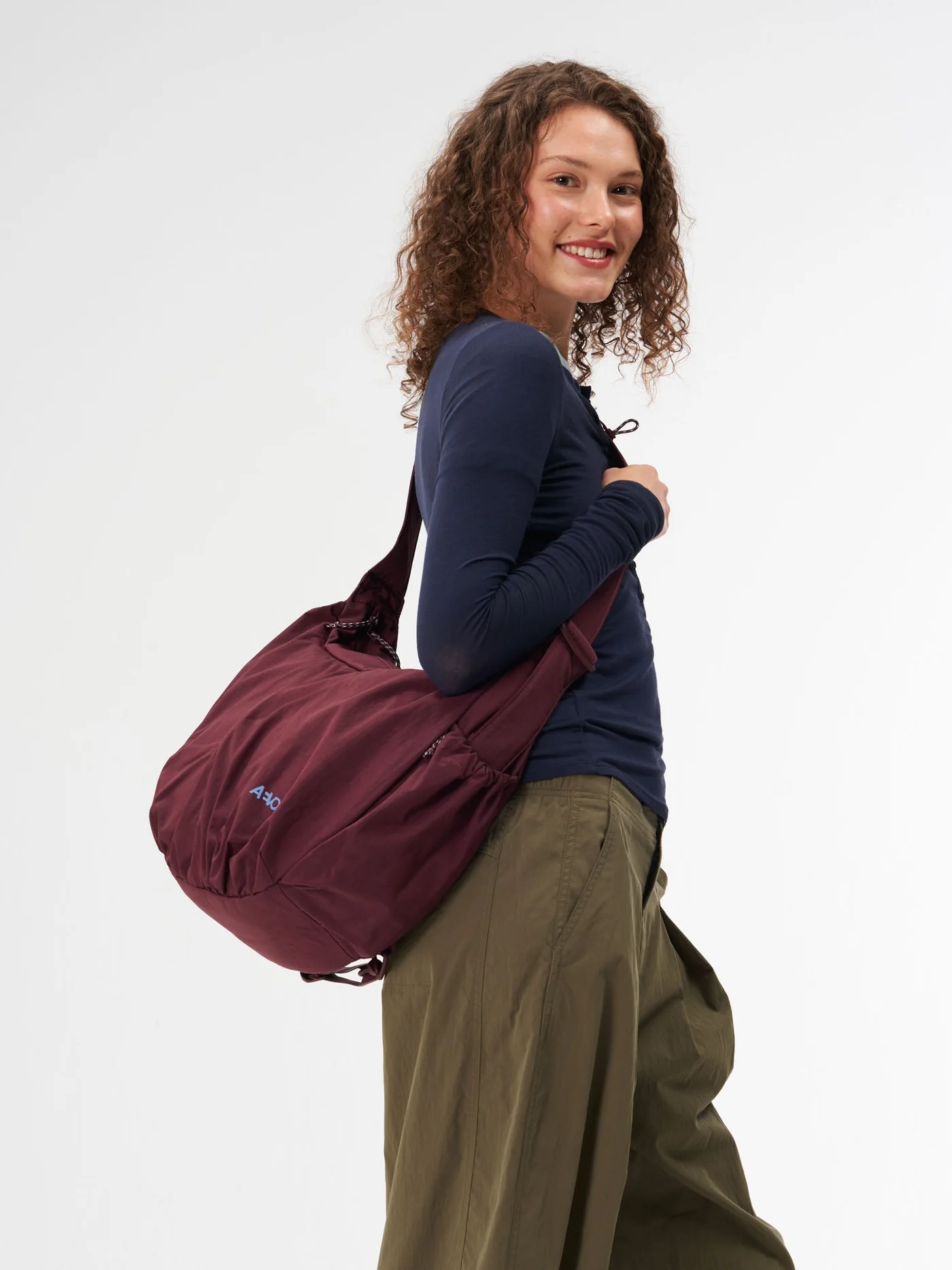 AVR-SLB-001-50180-AEVOR-Slouchy-Bag-Burgundy-52