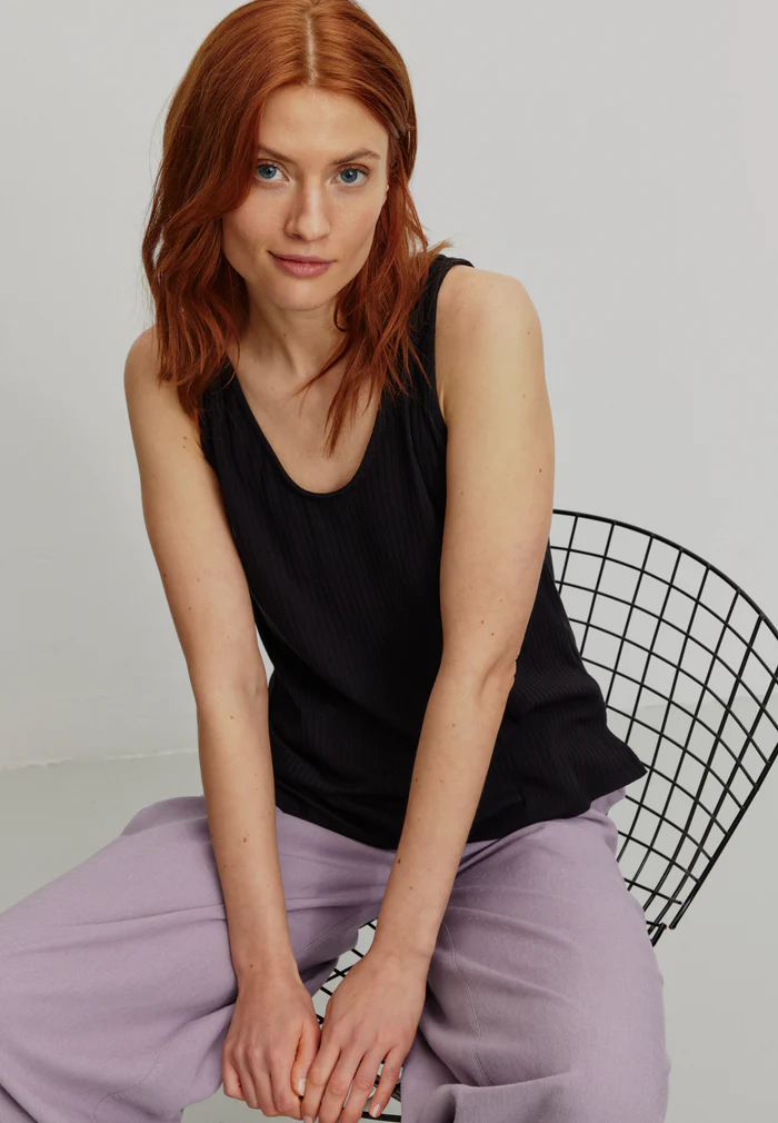 RECOLUTION-TONINA-Ecovero-Shirt-black