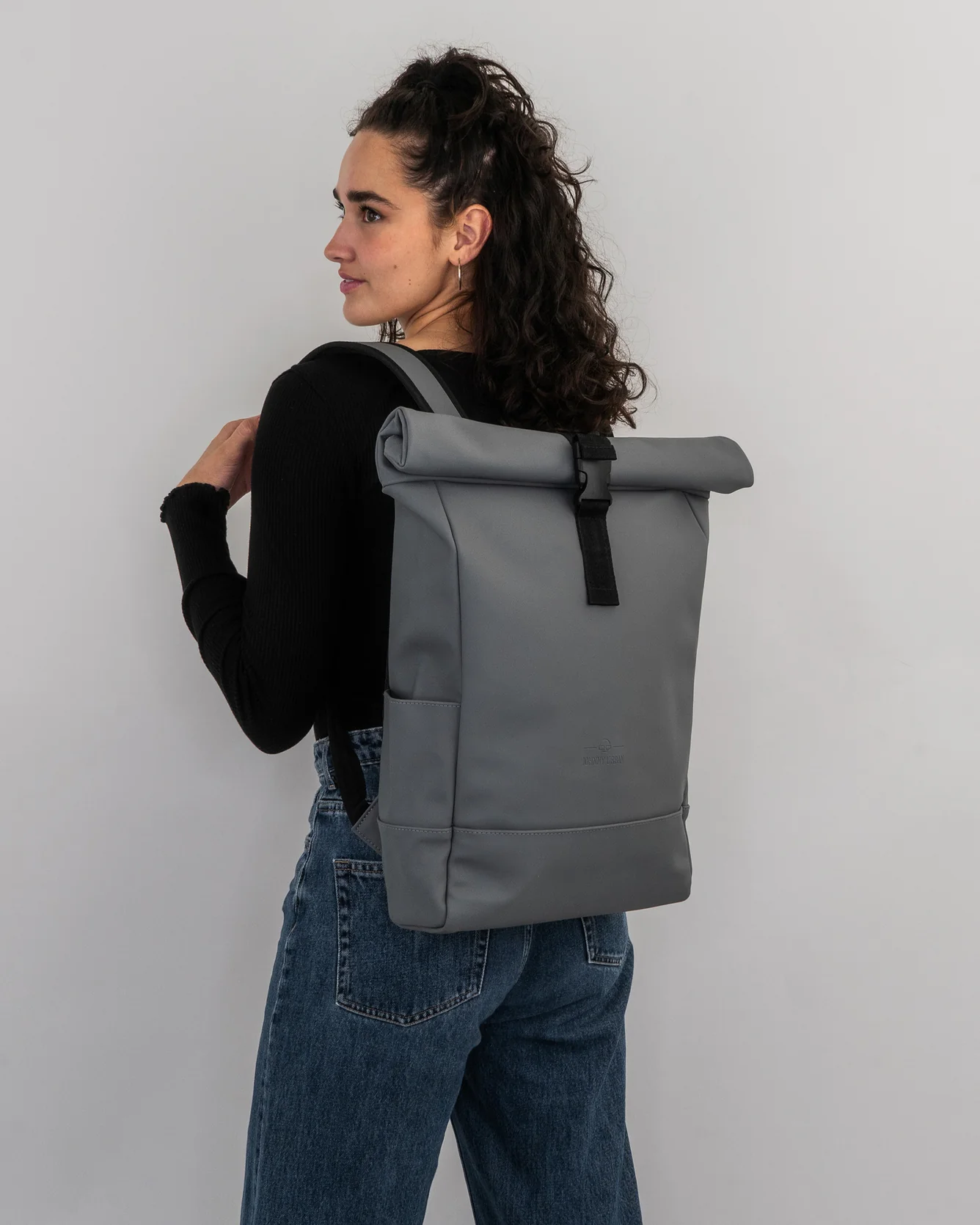 Rolltop-Backpack-modern-grey-JOHN00271