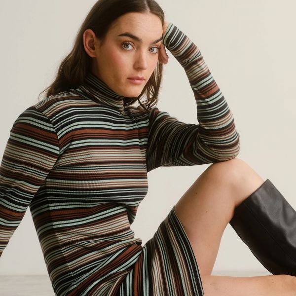 DEDICATED - LUNSEN RIB DRESS Kleid irregular stripes green